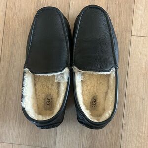 Ugg ascot leather slippers